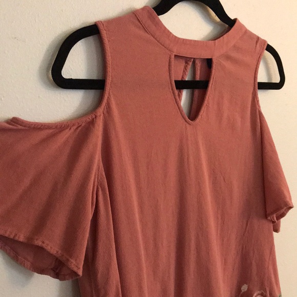 Blush floral blouse - Picture 3 of 5